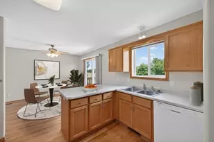 1023 Petra Ct SW, Pine Island, MN 55963 - Photo 6