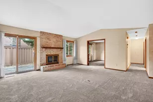 7055 Robinwood Trail, Woodbury, MN 55125 - Photo 6