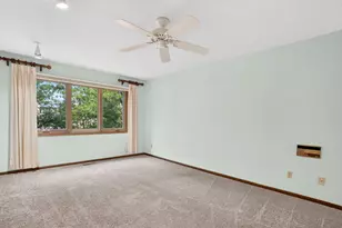 7055 Robinwood Trail, Woodbury, MN 55125 - Photo 16