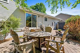 6321 Edgemont Cir N, Brooklyn Park, MN 55428 - Photo 4