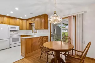 3609 Rolling View Dr, White Bear Lake, MN 55110 - Photo 10