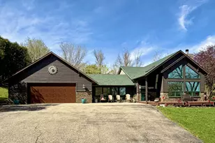 175 6th Ln NE, Oronoco, MN 55960 - Photo 1