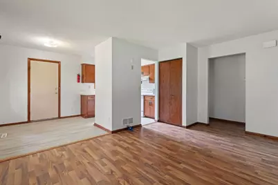 6266 15th Street N, Oakdale, MN 55128 - Photo 2