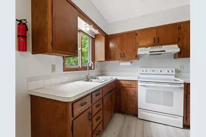 6266 15th Street N, Oakdale, MN 55128 - Photo 4