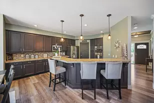 2727 Viola Ct, Shakopee, MN 55379 - Photo 8