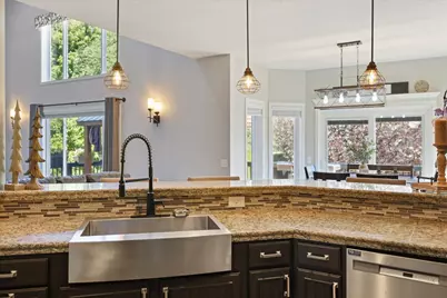 2727 Viola Court, Shakopee, MN 55379 - Photo 12