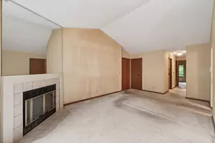 2576 Moundsview Dr, Mounds View, MN 55112 - Photo 8