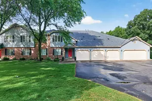 2576 Moundsview Dr, Mounds View, MN 55112 - Photo 1