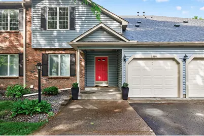 2576 Moundsview Drive #7, Mounds View, MN 55112 - Photo 4
