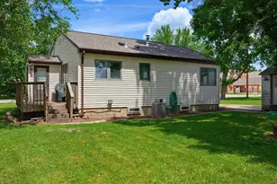 604 Kandiyohi Ave, Prinsburg, MN 56281 - Photo 12