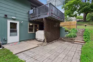 2205 Oakwood Dr, Burnsville, MN 55306 - Photo 34