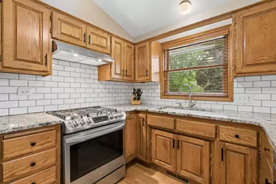 9249 Ashley Terrace, Brooklyn Park, MN 55443 - Photo 4