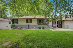 6535 Berkshire Ln N, Maple Grove, MN 55311 - Photo 4