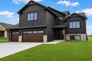 348 Highlands Ave, Zumbrota, MN 55992 - Photo 1