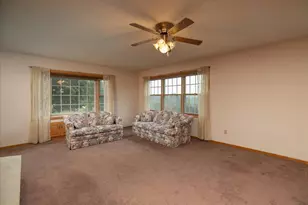 607 Don Dr, Saint Charles, MN 55972 - Photo 6