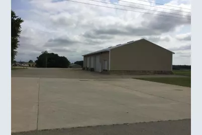 2360 Becker Drive, Albert Lea, MN 56007 - Photo 2