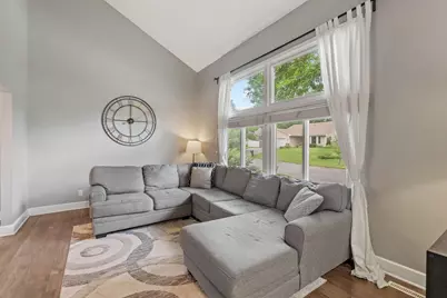 4770 Yorktown Lane N, Plymouth, MN 55442 - Photo 8