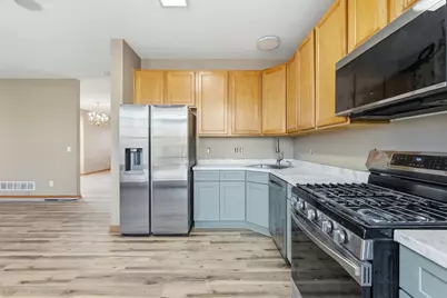 9980 Wildflower Drive, Eden Prairie, MN 55347 - Photo 10