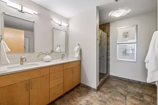 215 10th Ave S, Minneapolis, MN 55415 - Photo 22