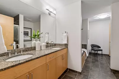 215 10th Avenue S #321, Minneapolis, MN 55415 - Photo 30