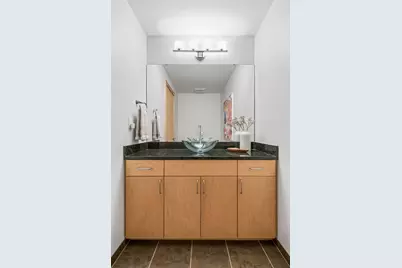 215 10th Avenue S #321, Minneapolis, MN 55415 - Photo 34