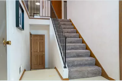 305 Darrell Court, Stillwater, MN 55082 - Photo 4