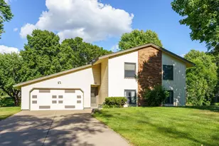 305 Darrell Ct, Stillwater, MN 55082 - Photo 1