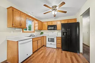 9674 Hale Ave S, Cottage Grove, MN 55016 - Photo 16