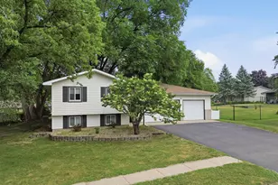 6541 134th St W, Apple Valley, MN 55124 - Photo 1