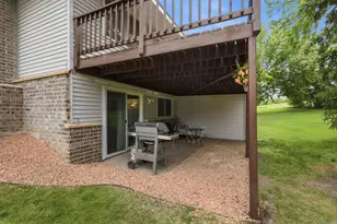1411 Oak Leaf Ln, Burnsville, MN 55337 - Photo 28