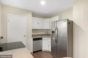 1868 Hawthorne Ave E, Saint Paul, MN 55119 - Photo 12