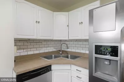 1868 Hawthorne Avenue E, Saint Paul, MN 55119 - Photo 14