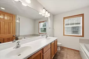 8262 Labont Way, Eden Prairie, MN 55344 - Photo 18