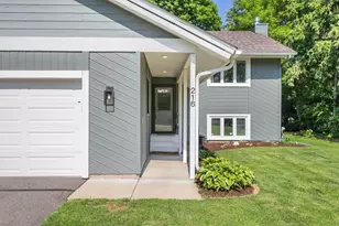 216 Forestview Ln N, Plymouth, MN 55441 - Photo 6