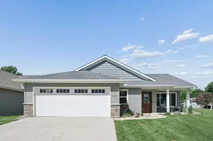 900 19th St SE, Willmar, MN 56201 - Photo 1