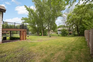 8900 Rosewood Ln N, Maple Grove, MN 55369 - Photo 38