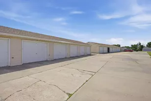 2320 20th Ave S, Fargo,  58103 - Photo 24