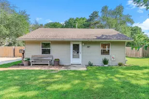 727 Elm St, Anoka, MN 55303 - Photo 1