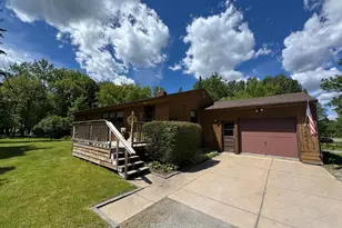 415 Roosevelt St NE, Warroad, MN 56763 - Photo 2