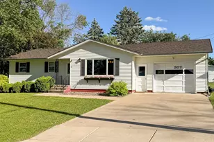 307 Hilltop Dr, Goodhue, MN 55027 - Photo 2