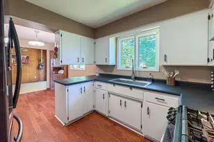 307 Hilltop Dr, Goodhue, MN 55027 - Photo 12