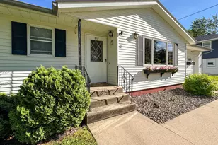 307 Hilltop Dr, Goodhue, MN 55027 - Photo 4