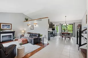 2100 Edinbrook Ct, Brooklyn Park, MN 55443 - Photo 4