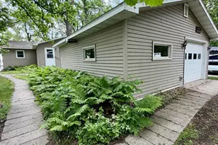 36678 Oak Point Dr, New York Mills, MN 56567 - Photo 2