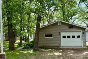 36678 Oak Point Dr, New York Mills, MN 56567 - Photo 4
