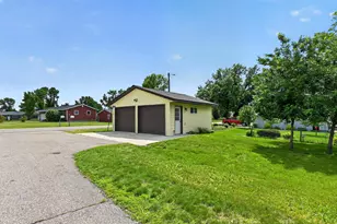 1103 S Darling Dr NW, Alexandria, MN 56308 - Photo 30