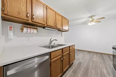 7759 142nd Street W #306, Apple Valley, MN 55124 - Photo 10