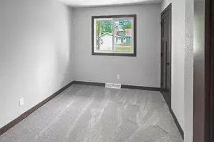 311 S Park St, Hendricks, MN 56136 - Photo 12