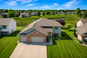 1324 Augusta Dr, Mankato, MN 56001 - Photo 4
