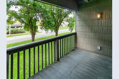 2800 Hamline Avenue N #217, Roseville, MN 55113 - Photo 2